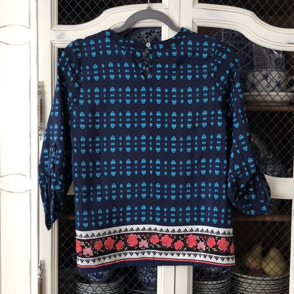 Sophia + Zeke silky patterned shirt - Picture 7 of 9